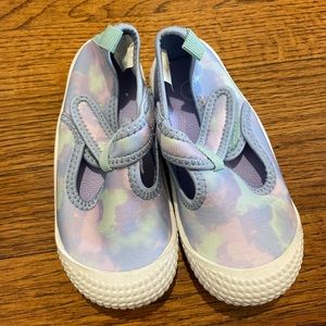 Toddler water shoes